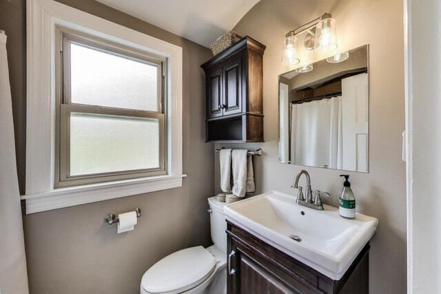 9906 S Saint Louis Ave, Evergreen Park, IL 60805 - full bath featuring vanity and toilet