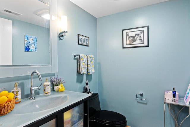 825 Center St Unit 302, Des Plaines, IL 60016 - half bath with toilet and vanity