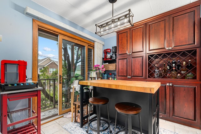825 Center St Unit 302, Des Plaines, IL 60016 - bar area with plenty of natural light