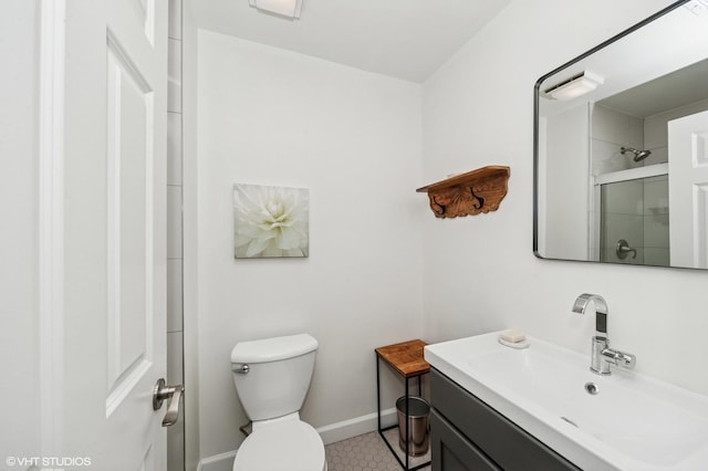 1411 W Partridge Ln Unit 4, Arlington Heights, IL 60004 - bathroom with vanity, toilet, baseboards, a shower, and tile patterned flooring