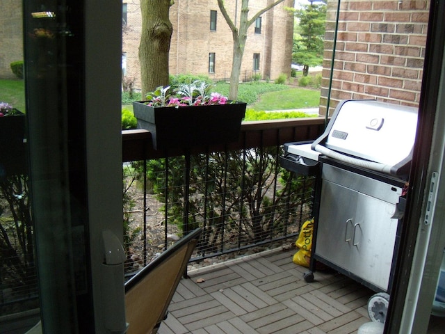 7525 Nantucket Dr Unit 109, Darien, IL 60561 - balcony featuring grilling area