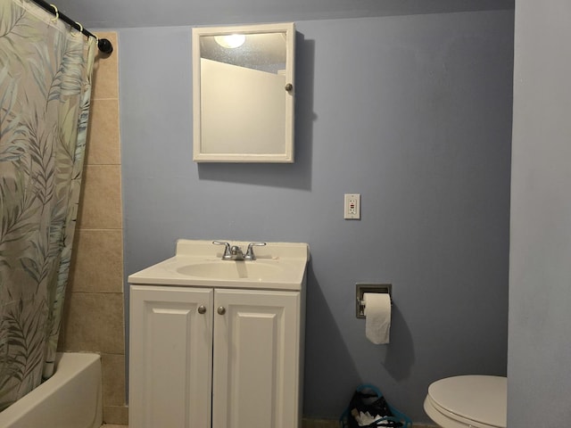 5747 S Laflin St, Chicago, IL 60636 - bathroom featuring vanity, toilet, and shower / tub combo
