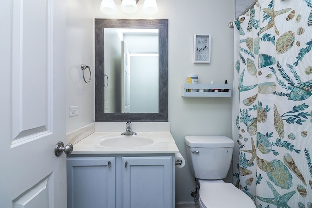 3601 Daisy Ln, Elgin, IL 60124 - bathroom featuring vanity, toilet, and a shower with shower curtain