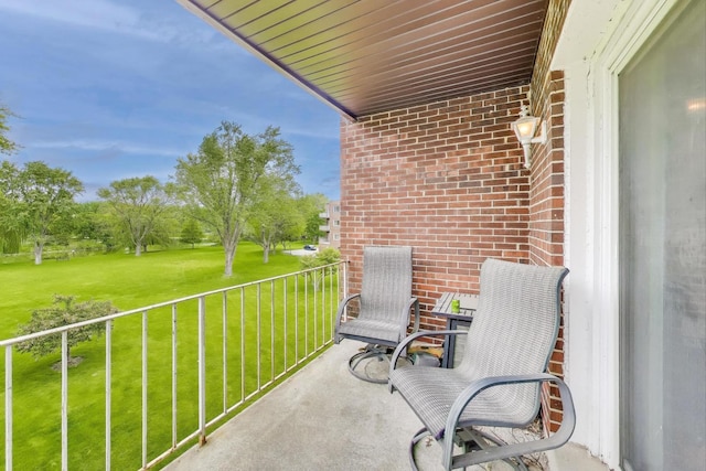 2700 E Bel Aire Dr Unit 202, Arlington Heights, IL 60004 - view of balcony