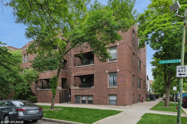 2235 N Saint Louis Ave Unit 1, Chicago, IL 60647 - view of property