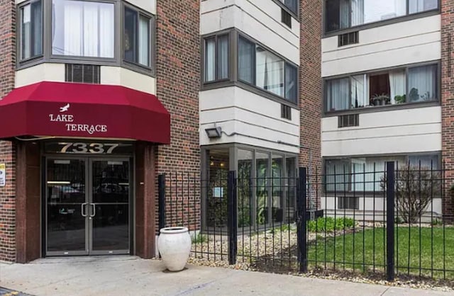 7337 S S Shore Dr Unit 216, Chicago, IL 60649 - view of property
