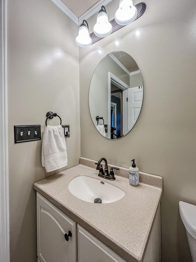 378 E Union St, Seneca, IL 61360 - bathroom with vanity and crown molding