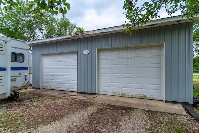 378 E Union St, Seneca, IL 61360 - view of detached garage