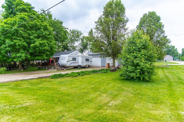 378 E Union St, Seneca, IL 61360 - view of front of property with a front lawn