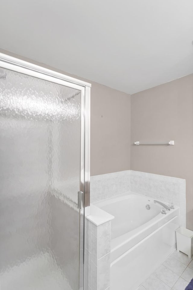 2422 Georgetown Cir, Aurora, IL 60503 - full bath featuring a garden tub and a stall shower