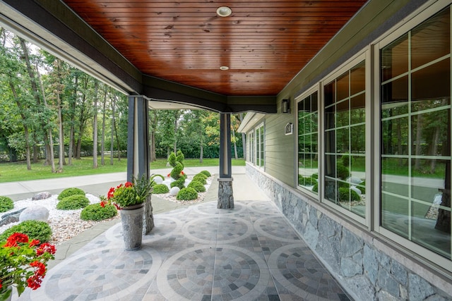 14240 W Forest Dr, Lake Forest, IL 60045 - view of patio / terrace