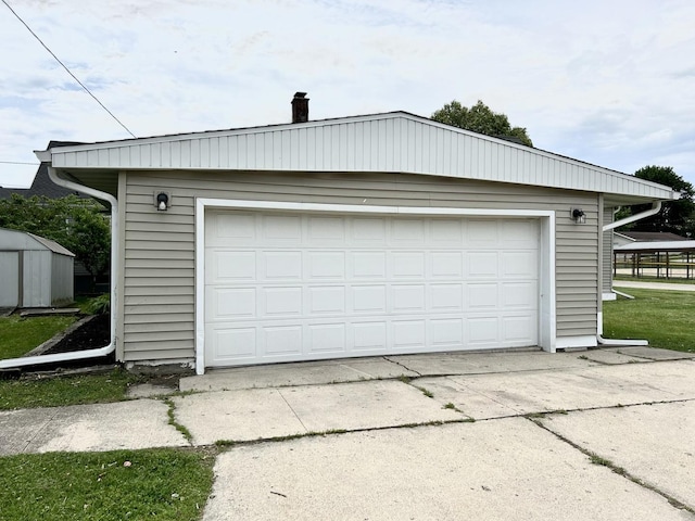 105 W 2nd St, Spring Valley, IL 61362 - view of detached garage