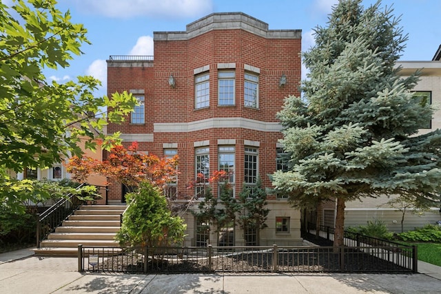 2025 W Hutchinson St, Chicago, IL 60618 - photo 1