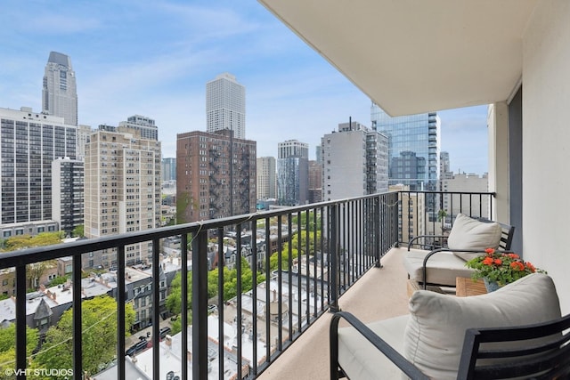 71 E Division St Unit 1606, Chicago, IL 60610 - balcony with a skyline view