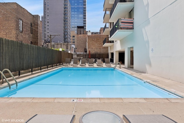 71 E Division St Unit 1606, Chicago, IL 60610 - view of community pool