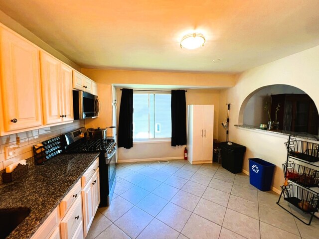 884 Lakeside Dr, Bartlett, IL 60103 - photo 6