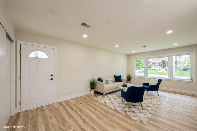 1134 N Dunton Ave, Arlington Heights, IL 60004 - living room with light wood-type flooring, baseboards, and recessed lighting