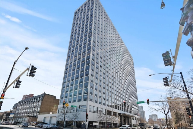 4343 N Clarendon Ave Unit 1301, Chicago, IL 60613 - view of building exterior