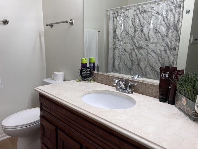 900 Windstone Ct, Lake In The Hills, IL 60156 - full bath with vanity, toilet, and a shower with shower curtain