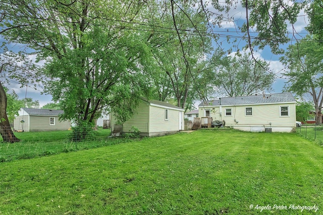 1720 Rogers Ave, Mchenry, IL 60050 - view of yard