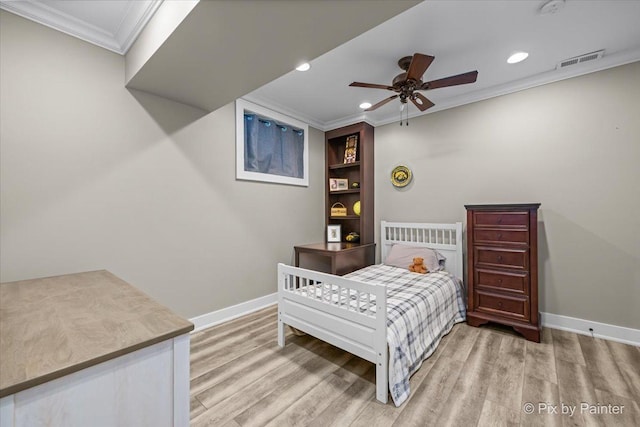 195 E Clover Ave, Cortland, IL 60112 - bedroom with crown molding, light wood-style floors, baseboards, recessed lighting, and a ceiling fan
