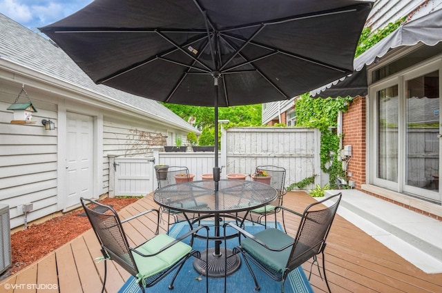 5932 N Sauganash Ln, Chicago, IL 60646 - wooden deck with outdoor dining space