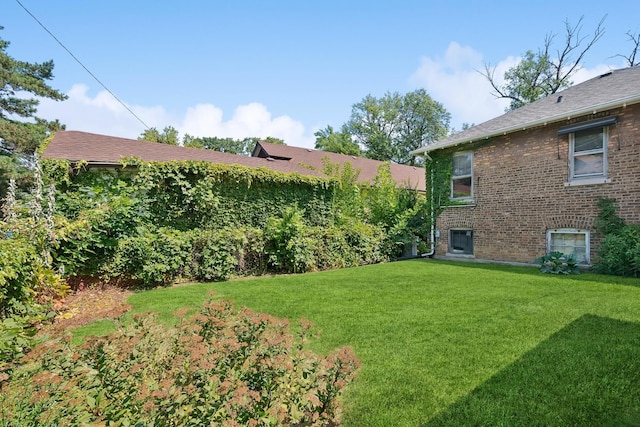 3622 N Avers Ave, Chicago, IL 60618 - view of green lawn