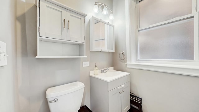 6347 S Drexel Ave, Chicago, IL 60637 - bathroom featuring vanity and toilet