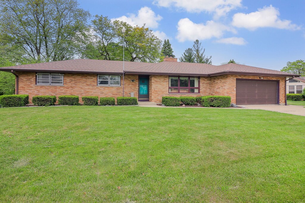 1320 Adeline Ct, Aurora, IL 60505 - photo 1