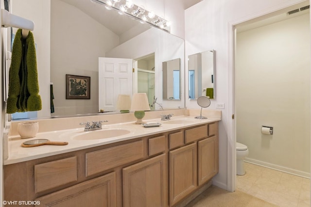 645 Concord Way Unit 645, Prospect Heights, IL 60070 - full bath featuring double vanity, toilet, a shower with shower door, and baseboards
