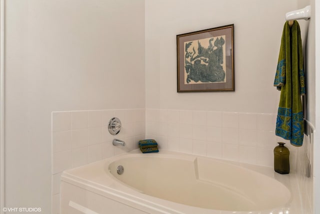 645 Concord Way Unit 645, Prospect Heights, IL 60070 - full bath featuring a garden tub