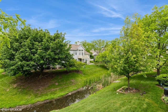645 Concord Way Unit 645, Prospect Heights, IL 60070 - view of green lawn
