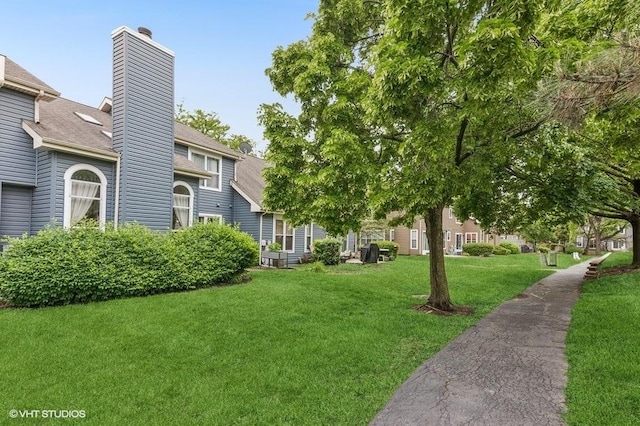 1063 Ridgefield Cir, Carol Stream, IL 60188 - view of community with a lawn