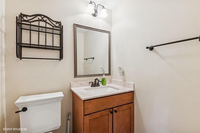 1063 Ridgefield Cir, Carol Stream, IL 60188 - bathroom with vanity and toilet