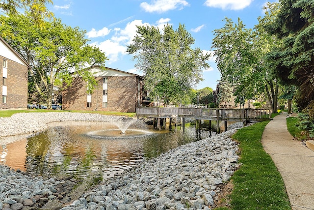 5235 James Ln Unit 1202, Crestwood, IL 60418 - surrounding community with a water view