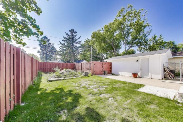 3104 Elizabeth Ave, Zion, IL 60099 - photo 27
