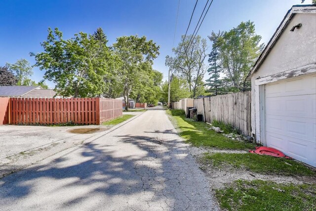 3104 Elizabeth Ave, Zion, IL 60099 - photo 30