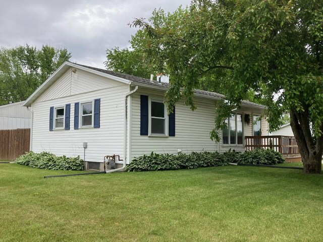 1410 Bonnie Ave, Dixon, IL 61021 - rear view of property with a yard