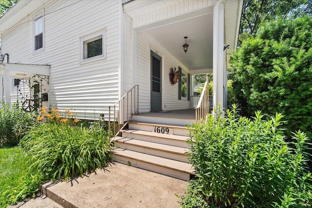 1609 E Taylor St, Bloomington, IL 61701 - photo 3