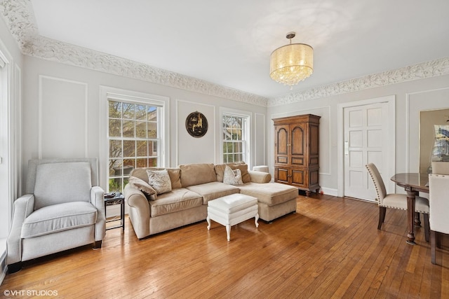 1025 Sheridan Rd, Wilmette, IL 60091 - living area featuring light wood finished floors and a chandelier