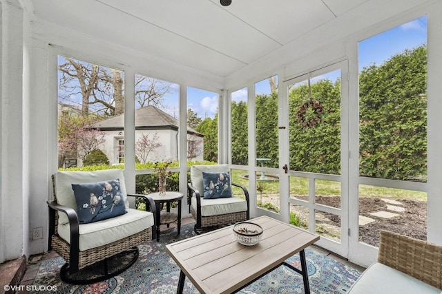 1025 Sheridan Rd, Wilmette, IL 60091 - sunroom / solarium featuring plenty of natural light
