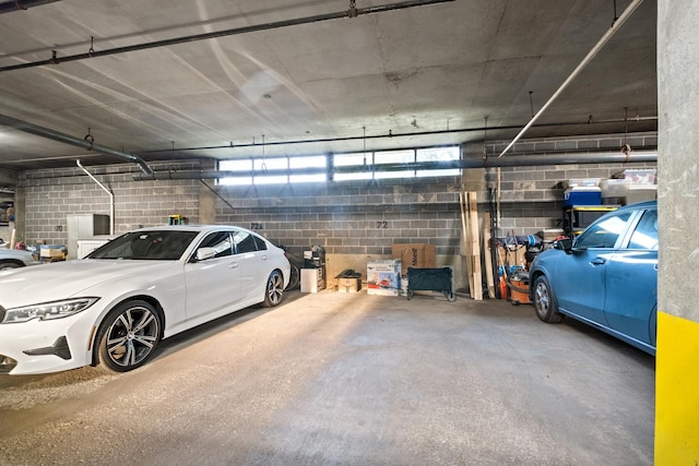 101 Bar Harbour Rd Unit 6E, Schaumburg, IL 60193 - garage with concrete block wall
