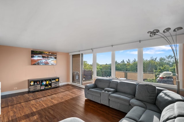 101 Bar Harbour Rd Unit 6E, Schaumburg, IL 60193 - living room featuring dark wood finished floors and baseboards