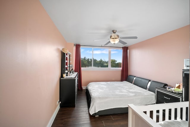 101 Bar Harbour Rd Unit 6E, Schaumburg, IL 60193 - bedroom with baseboards, dark wood-style floors, and a ceiling fan