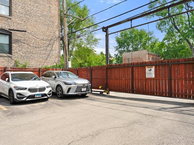 4537 S Drexel Blvd Unit 303, Chicago, IL 60653 - view of uncovered parking lot