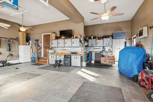 22957 Devonshire Ln, Frankfort, IL 60423 - garage with ceiling fan