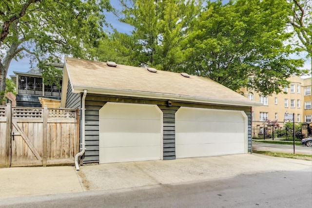 1701 W Chase Ave, Chicago, IL 60626 - view of detached garage