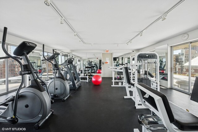 450 W Briar Pl Unit 12G, Chicago, IL 60657 - workout area featuring rail lighting