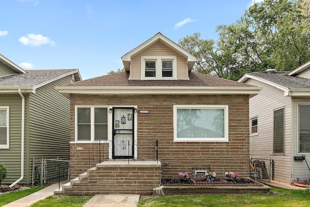 12424 S Carpenter St, Calumet Park, IL 60827 - bungalow with roof with shingles