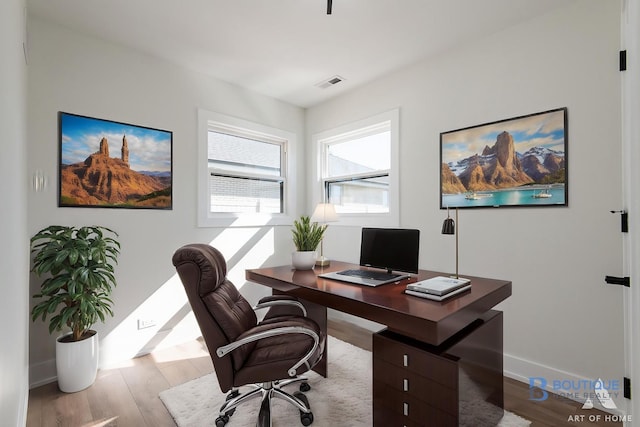 9859 S 81st Ave, Palos Hills, IL 60465 - office area with wood finished floors and baseboards
